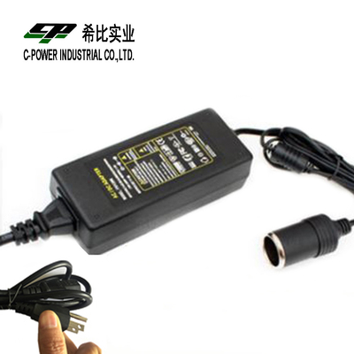 Adaptateur de voiture moderne de 60 W DC 12V à AC 220V avec connexion de bureau 12VDC alimentation 5A
