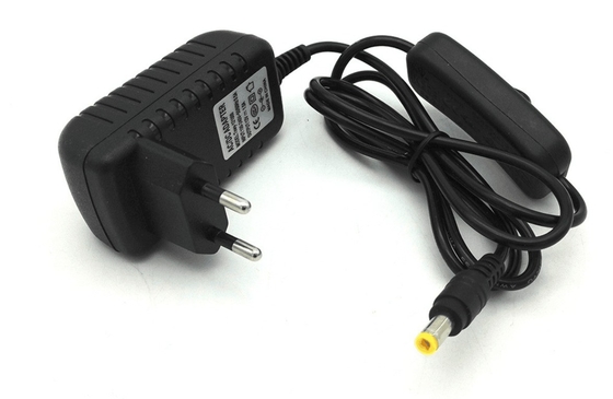 Type de sortie en courant continu C-alimentation électrique 12V 1A AC Adaptateur de courant courant continu 1000mA