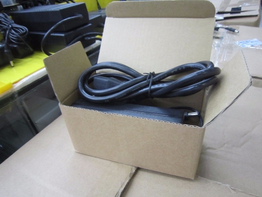 Adaptateur d'alimentation 5V 12V 19V 24V 0,5A 1A 1.5A 2A 3A 4A 5A avec certificat CE