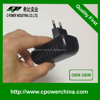Énergie en continu 5V 12V 24V Sortie Noir 500mA 1A 2A Adaptateur pour appareils électroniques