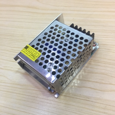 Test QC AC DC 9V 12V 28V 36V 48V 5V alimentation pour la puissance de sortie du banc 1 50W