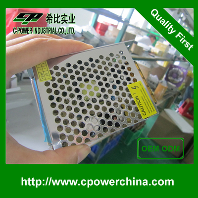 110V/220V AC 12V 3.2A 5A 10A 15A Unité d'alimentation à commutateur à LED CCTV avec 82% d'efficacité