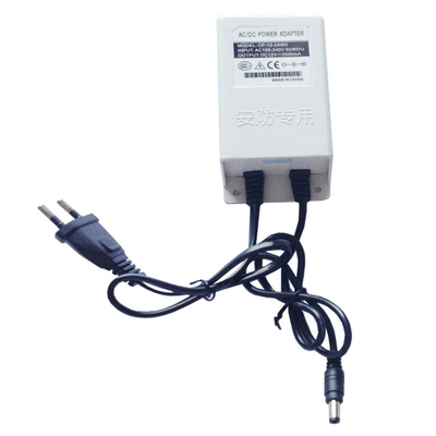 Excellent adaptateur d'alimentation 12V DC étanche à l'eau avec courant de sortie de 2000mA en blanc