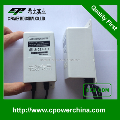 Excellent adaptateur d'alimentation 12V DC étanche à l'eau avec courant de sortie de 2000mA en blanc