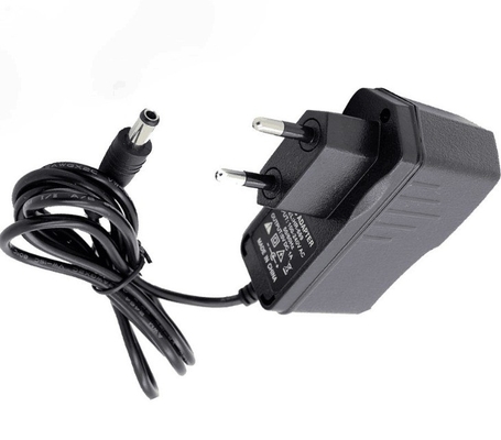 Certificat CE Type de sortie CC à peine utilisé DC 7.2V 5V 6V 2A 7V Adaptateur secteur AC DC