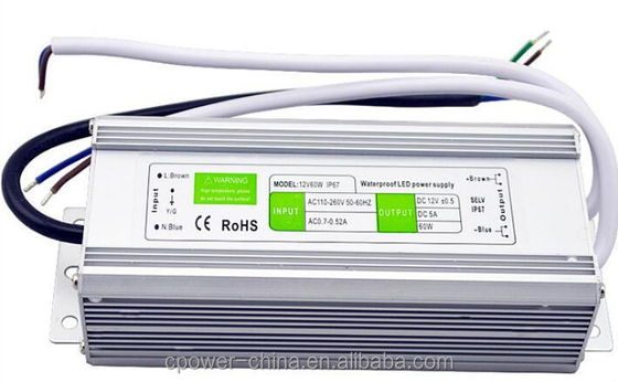 Sortie unique 60W 5A IP67 alimentation LED étanche 12V AC/DC avec 86% d'efficacité