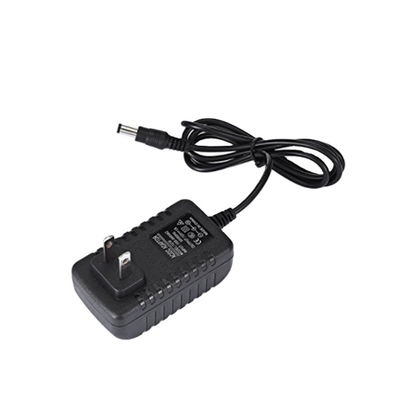 Voltage de sortie de 12 V Adaptateur de courant courant alternatif Efficacité de 90% pour 110 V 220 V