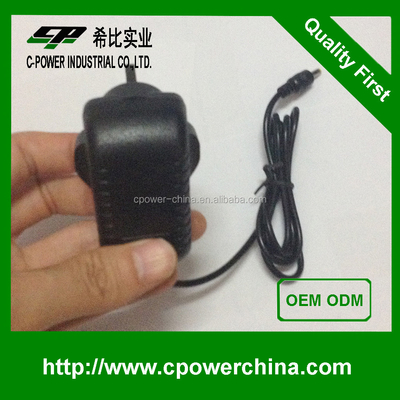 Voltage de sortie de 12 V Adaptateur de courant courant alternatif Efficacité de 90% pour 110 V 220 V