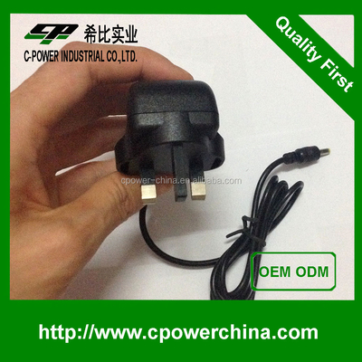 Voltage de sortie de 12 V Adaptateur de courant courant alternatif Efficacité de 90% pour 110 V 220 V