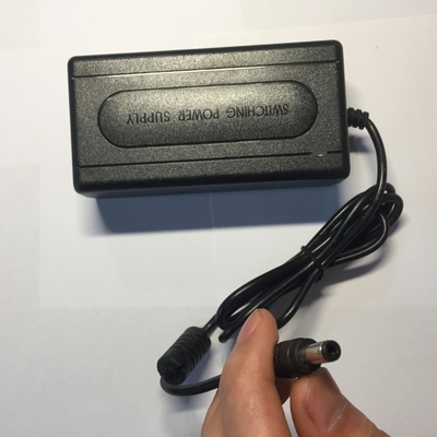 Bureau 100 240V AC 12VDC 6Amp Adaptateur 72W 12V Noir L'alimentation en courant de sortie 6A