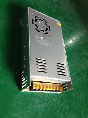 82% 360W 24V 15A 36V 10A alimentation en courant continu pour adaptateur de convertisseur LED régulé 12V 30A