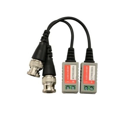 Les connecteurs en PVC recouverts de pigtails via le système CAT5e Cat6 UTP Cable Video Balun