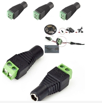 DC 5,5 x 2,1 mm Jack de puissance mâle Adaptateur de câble connecteur de prise pour CCTV / LED Sexe Femme
