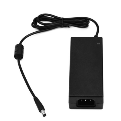 Adaptateur d'alimentation C-Power 5V 30W 5V 6A avec matériau ignifuge ABS PC et tension constante