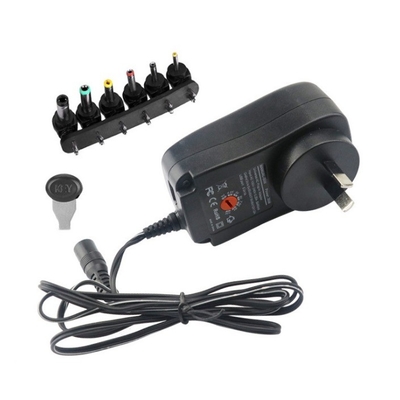 Sortie en courant continu 30W Adaptateur d'alimentation universel 100-240V AC 3V-12V Ajustable à plusieurs bornes
