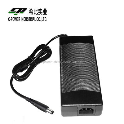 12VDC Voltage de sortie Connexion de bureau C-puissance 100-240V AC 10A 120W Chargeur d'adaptateur