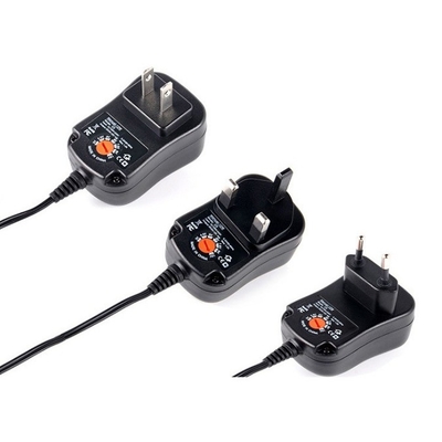 Adaptateur d'alimentation universel réglable 12W/30W avec connecteurs multiples