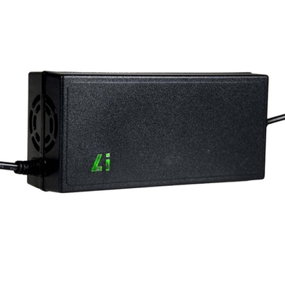 54.6V2A Chargeur intelligent à batterie lithium-ion/li-ion/lipo avec prise CC 5,5*2,1 mm Noir
