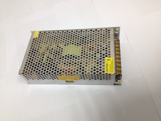 24V Voltage de sortie C-puissance 2.5A 12V 5A alimentation en courant alternatif DC Protection contre la surtension