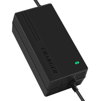 83.95v 84v 87.6v 88.2v 83.95v PC Matériau résistant au feu 72V 7A 8A Chargeur de batterie