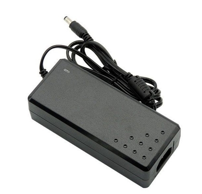 Connexion de bureau C-Power Voltage constant AC100-240V DC 15V 8A 120W Adaptateur de puissance
