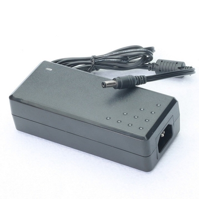 Connexion de bureau C-Power Voltage constant AC100-240V DC 15V 8A 120W Adaptateur de puissance
