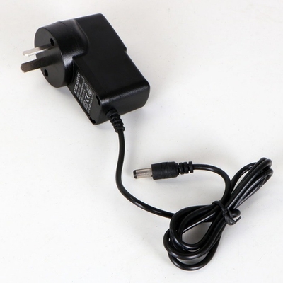 AC 100-240v Entrée 9v 700ma 9v 1a Adaptateur d'alimentation C-Power pour les performances de sortie en courant continu