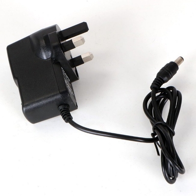 Adaptateur d'alimentation en C de 5V 1A avec entrée CA 100-240V et connecteur CC 5.5*2.1/5.5*2.5