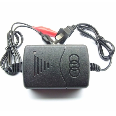 Chargeur branché AC100-240V à 12V pour batteries au plomb-acide Courant de sortie 1.5A