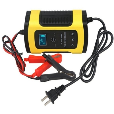L'éclairage de la lampe LED Oui Le chargeur 12V 5A de C-Power pour la batterie de voiture de moto