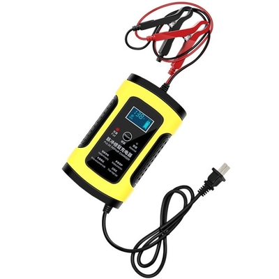 L'éclairage de la lampe LED Oui Le chargeur 12V 5A de C-Power pour la batterie de voiture de moto