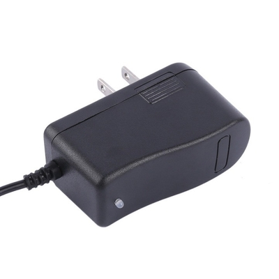 Obtenez une puissance de sortie maximale de 15 W avec le chargeur de batterie Li-ion LiFePO4