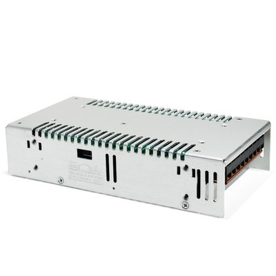 S'il y a une seule puissance, le SMPS industriel doit fournir une sortie de tension constante de 24V 30A S-360-12 ou S-350-24 DC 12V