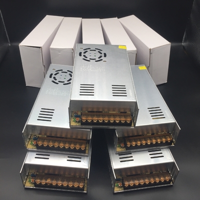 S'il y a une seule puissance, le SMPS industriel doit fournir une sortie de tension constante de 24V 30A S-360-12 ou S-350-24 DC 12V